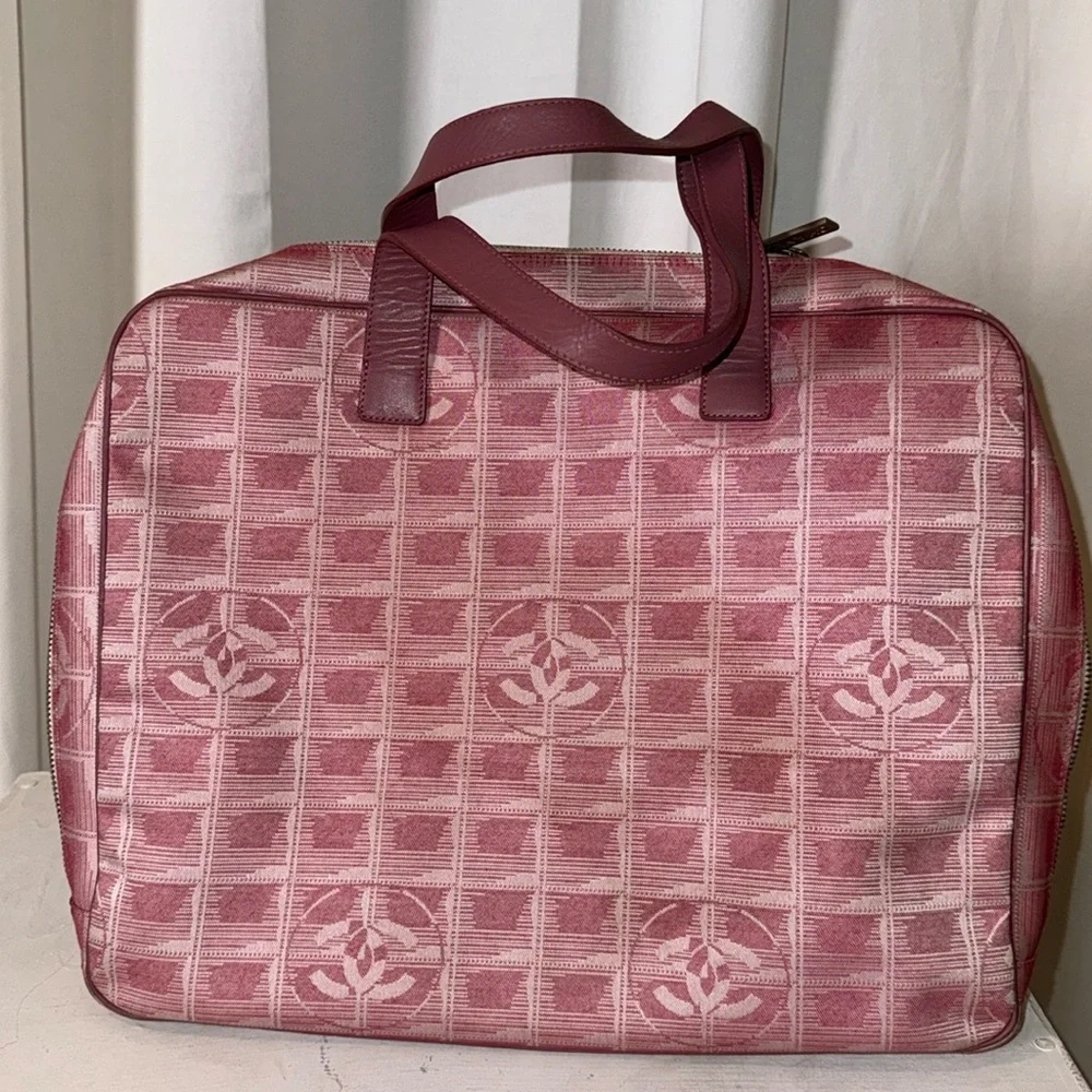 CHANEL TRAVEL BAG  ~REPAIR - Picture 2 of 7